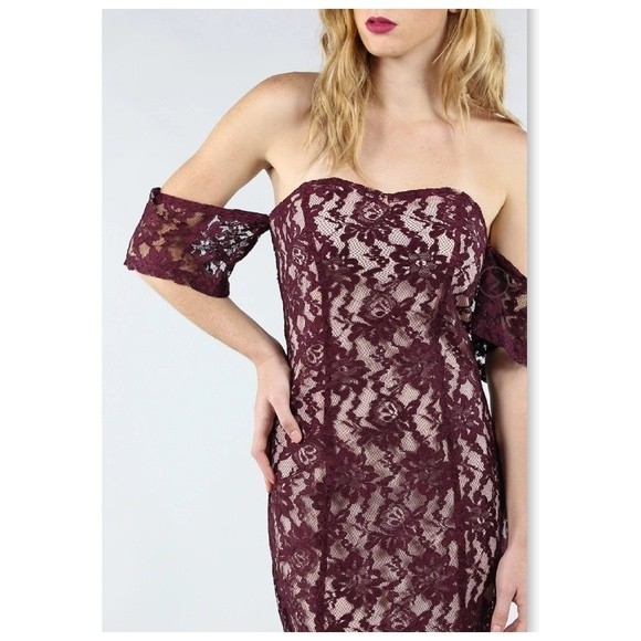 Anthro J.O.A Los Angeles Lace‎ Slit Dress - Picture 1 of 8